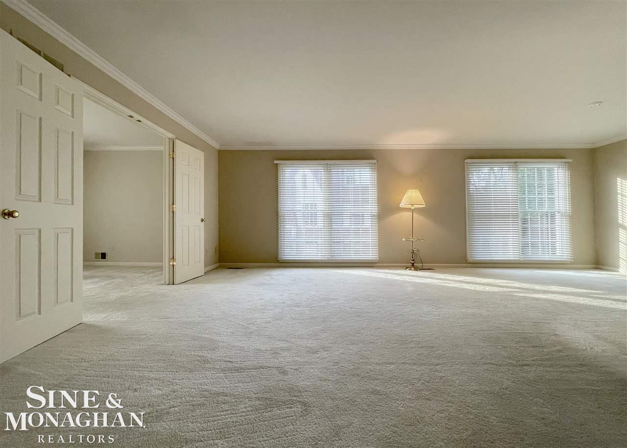 744 Trombley Road Grosse Pointe Park, MI 48230 - Photo 7 of 32