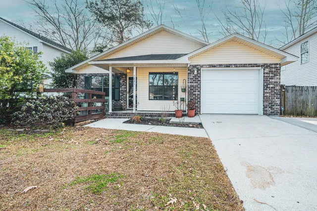 $275,000 | 1221 Jeanna Street, Summerville, SC 29486