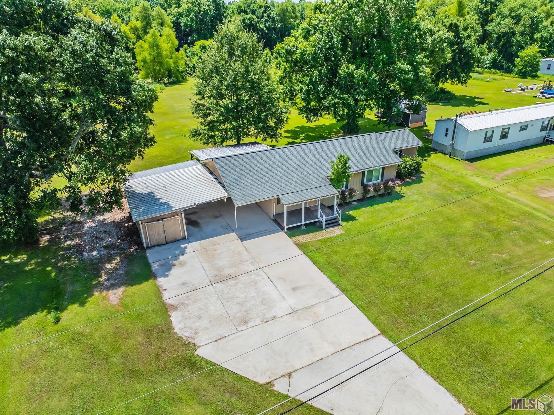 814 Manchester Manor Road Thibodaux, LA 70301 - Photo 2 of 17