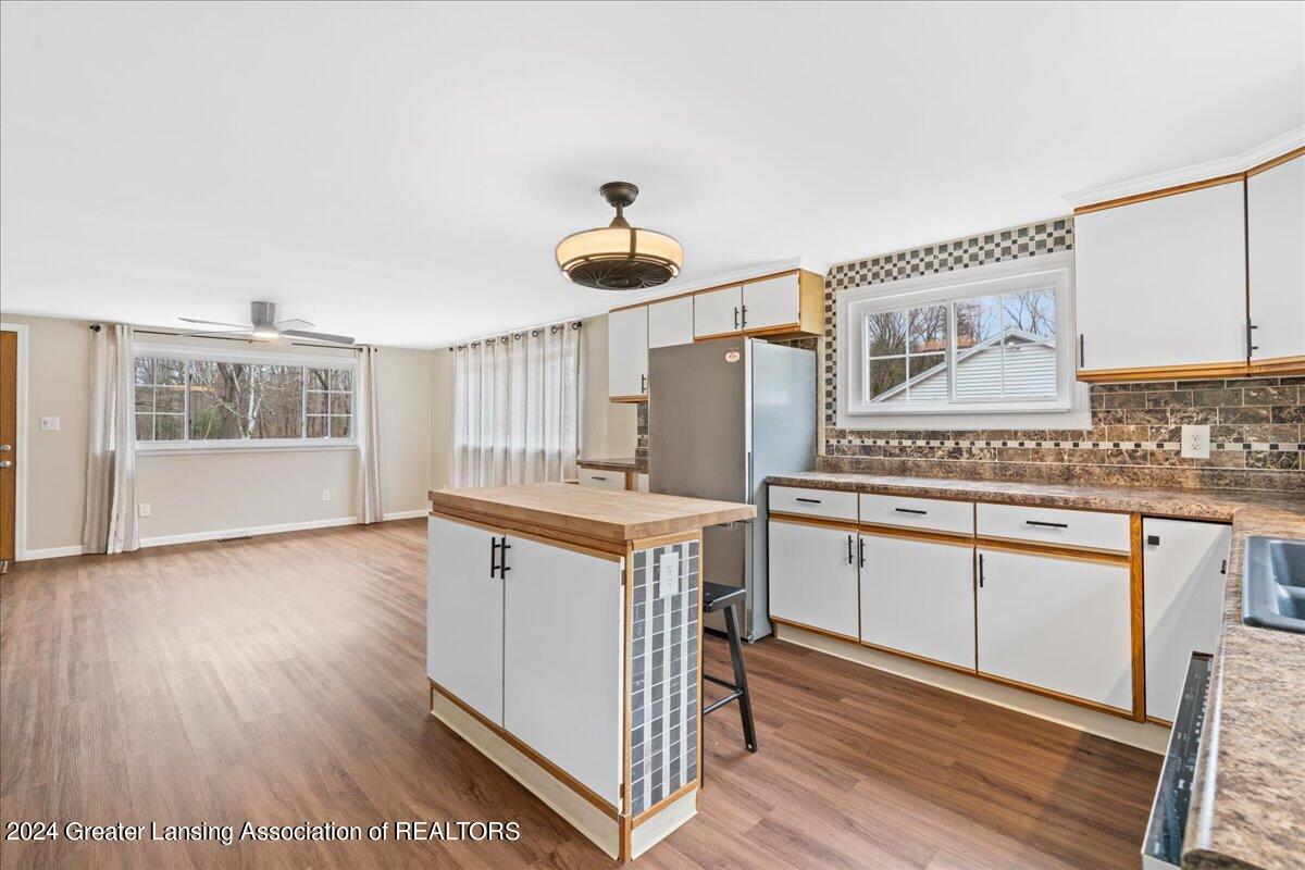 8685 Abbey Road Jackson, MI 49201 - Photo 7 of 32 15-Media Jett-26
