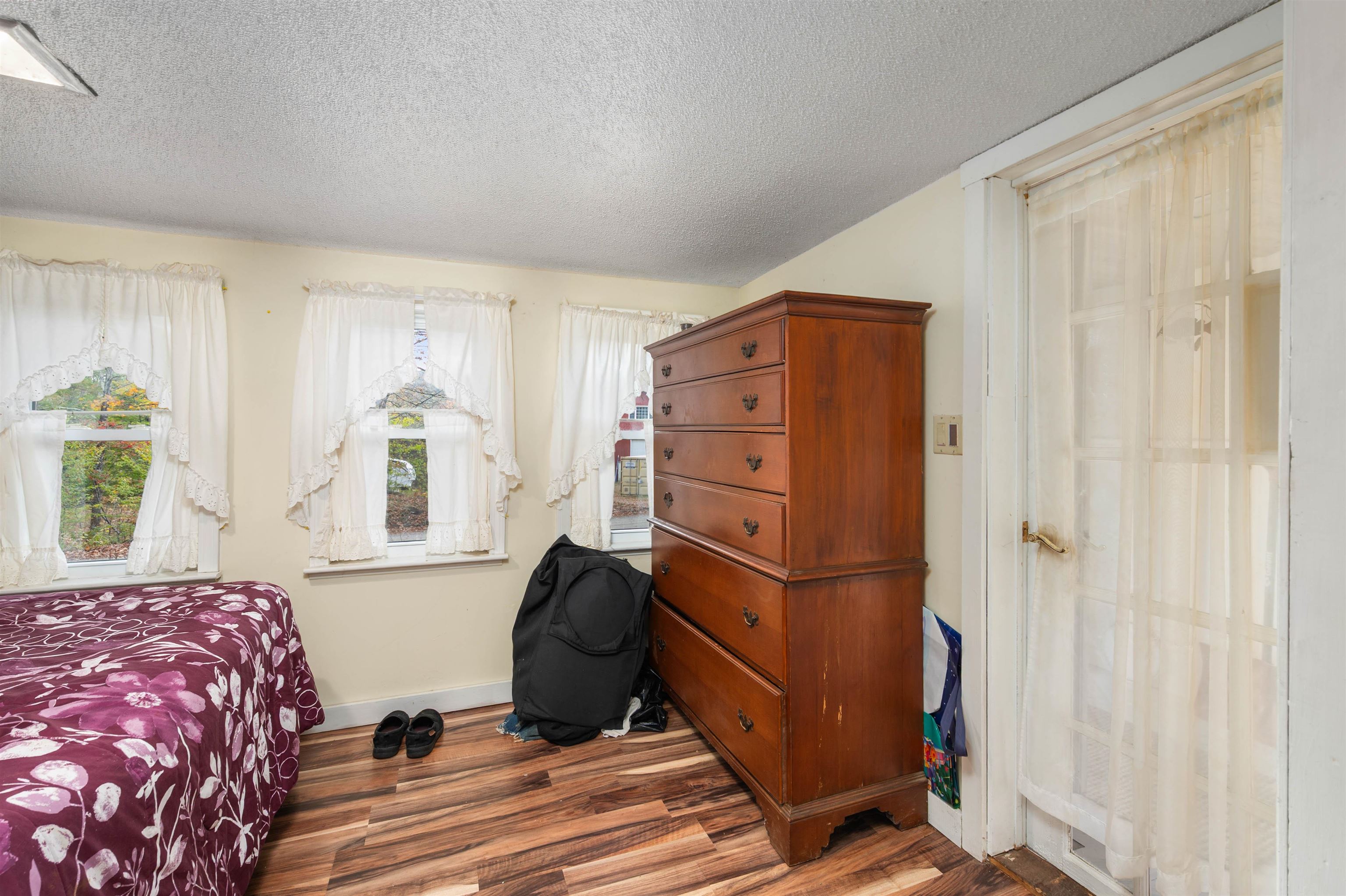 422 Currier Road Hill, NH 03243 - Photo 15 of 26 Gallery Image 15