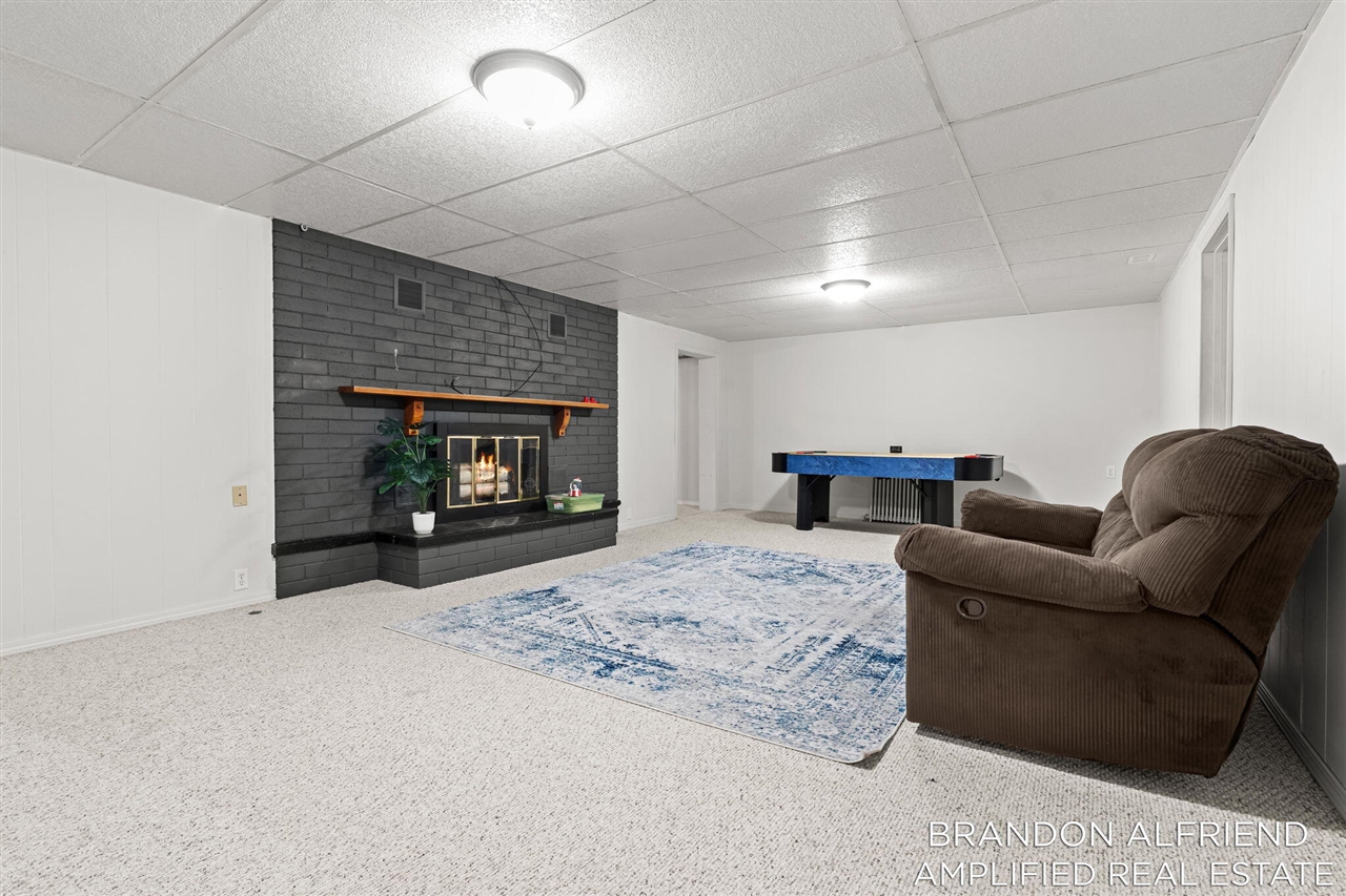 10226 Southwest Greenville Road Greenville, MI 48838 - Photo 25 of 62