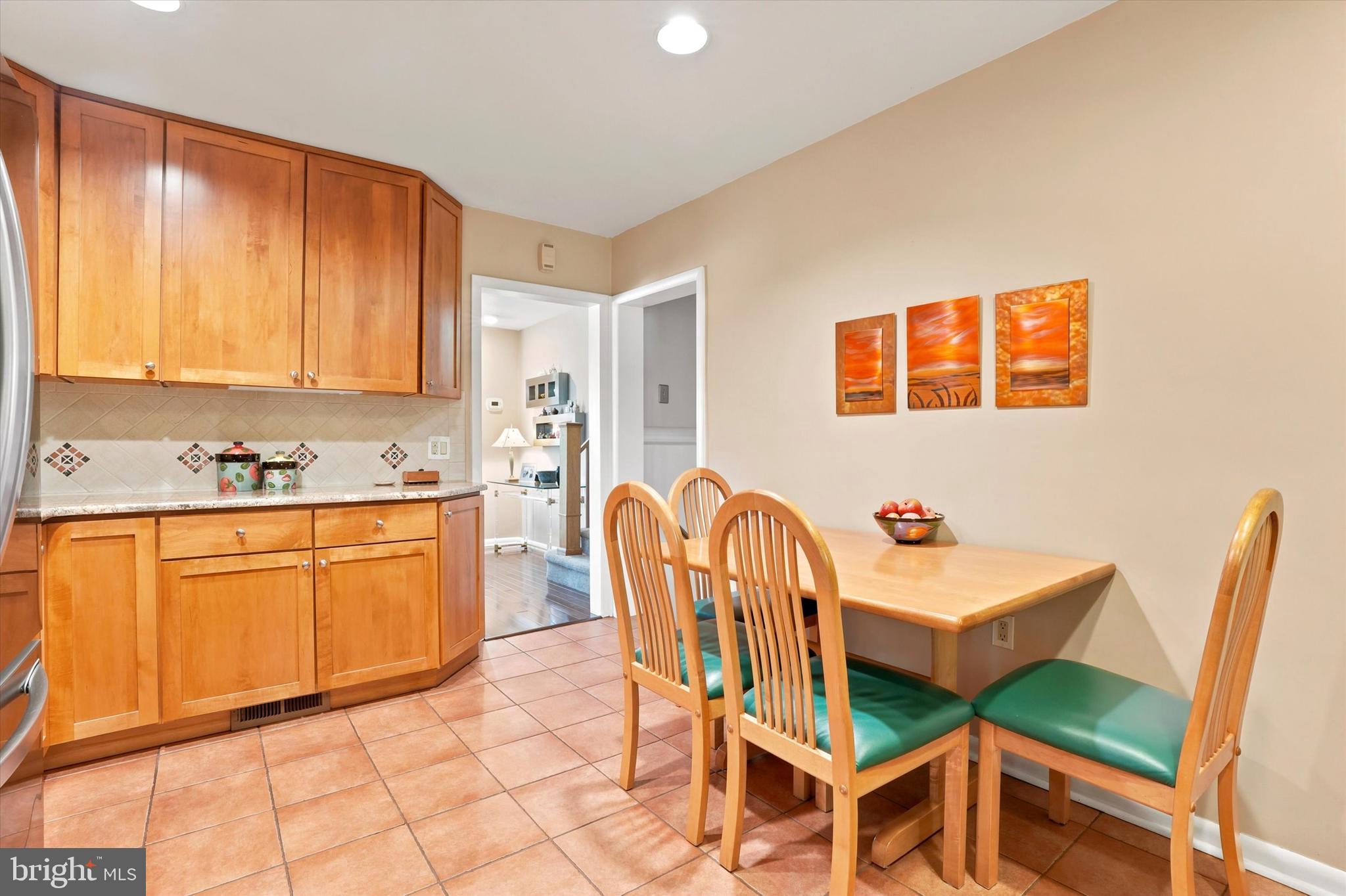 627 Meadow Road Huntingdon Valley, PA 19006 - Photo 15 of 34