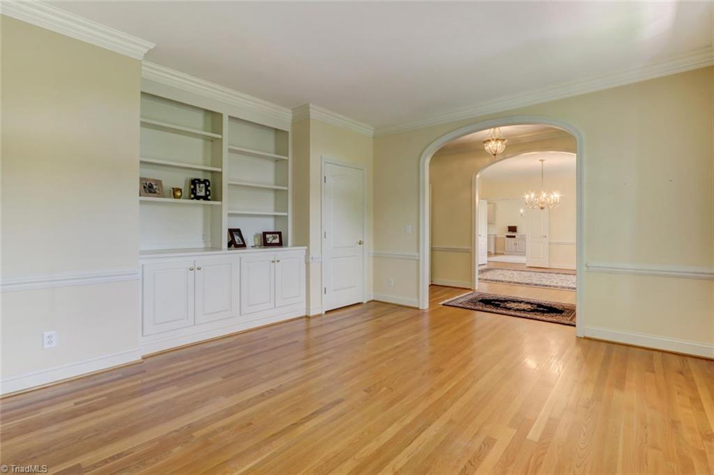8015 Sapp Acres Lane Oak Ridge, NC 27310 - Photo 12 of 30