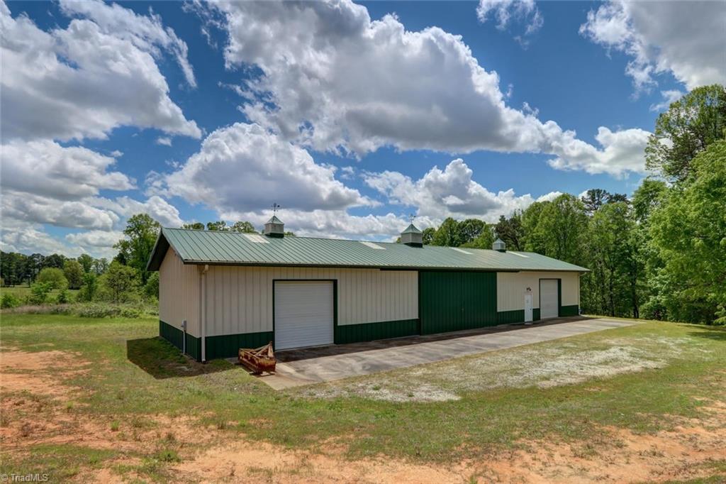 8015 Sapp Acres Lane Oak Ridge, NC 27310 - Photo 26 of 30