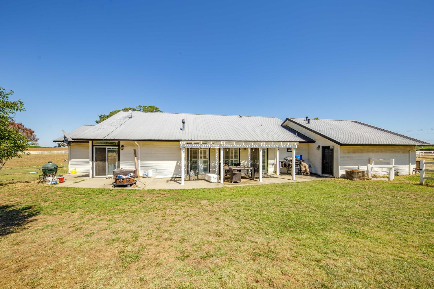 19255 Brandt Road Lodi, CA 95240 - Photo 8 of 58
