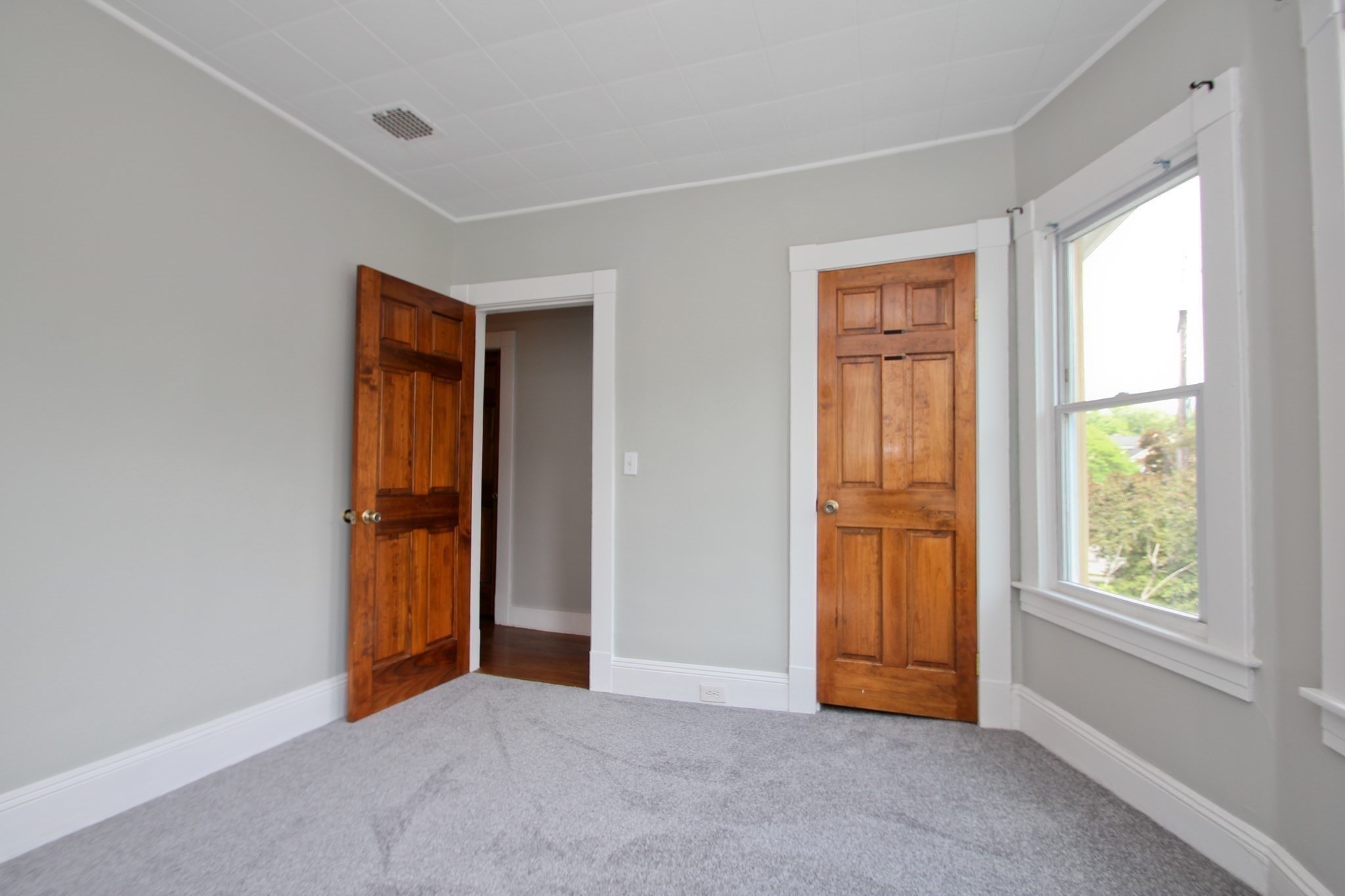 38 Virginia Street Springfield, MA 01108 - Photo 18 of 42 Gallery Image 18