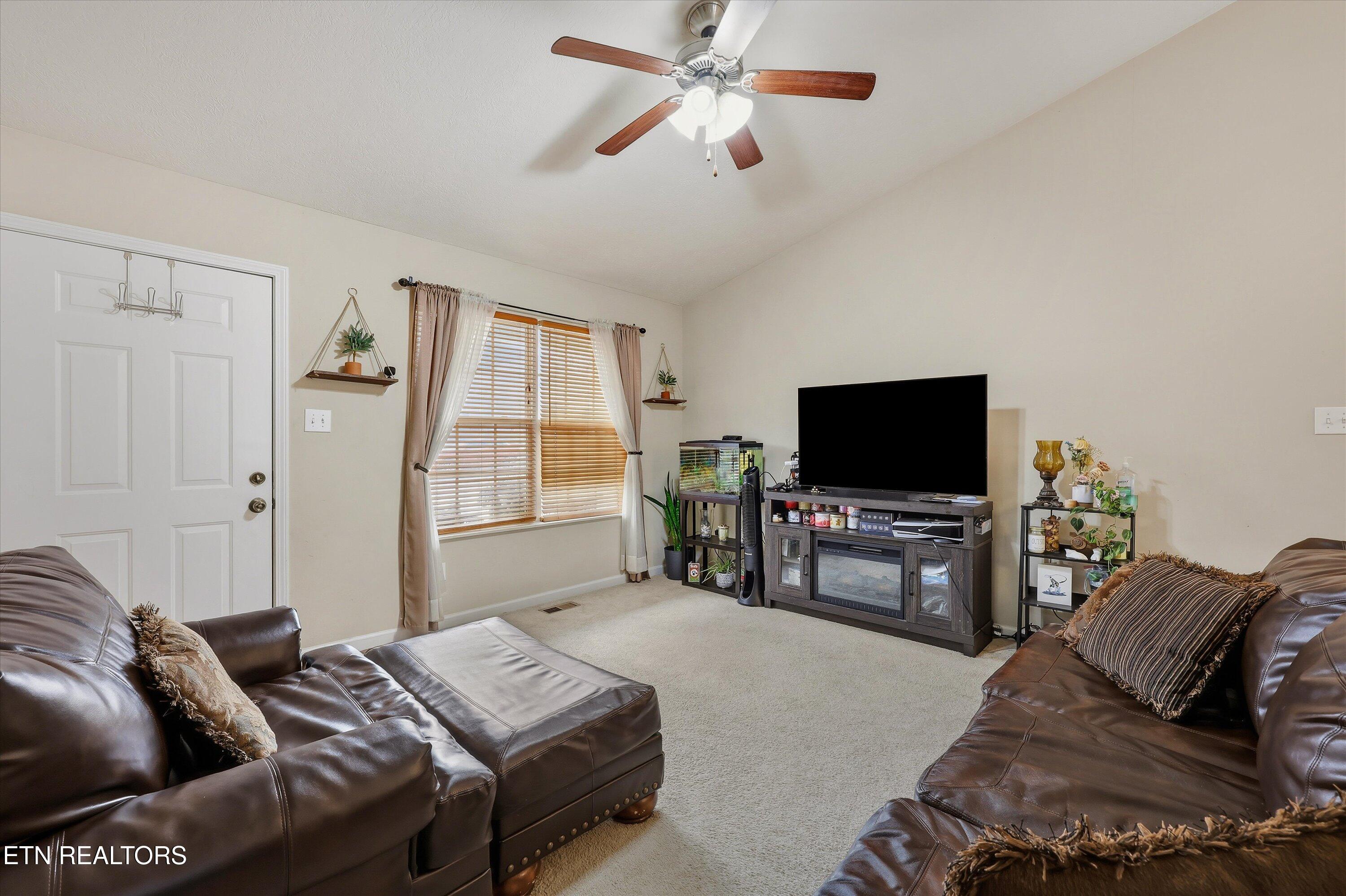 6129 Burlwood Road Knoxville, TN 37921 - Photo 17 of 35 16-6129 Burlwood Rd 22