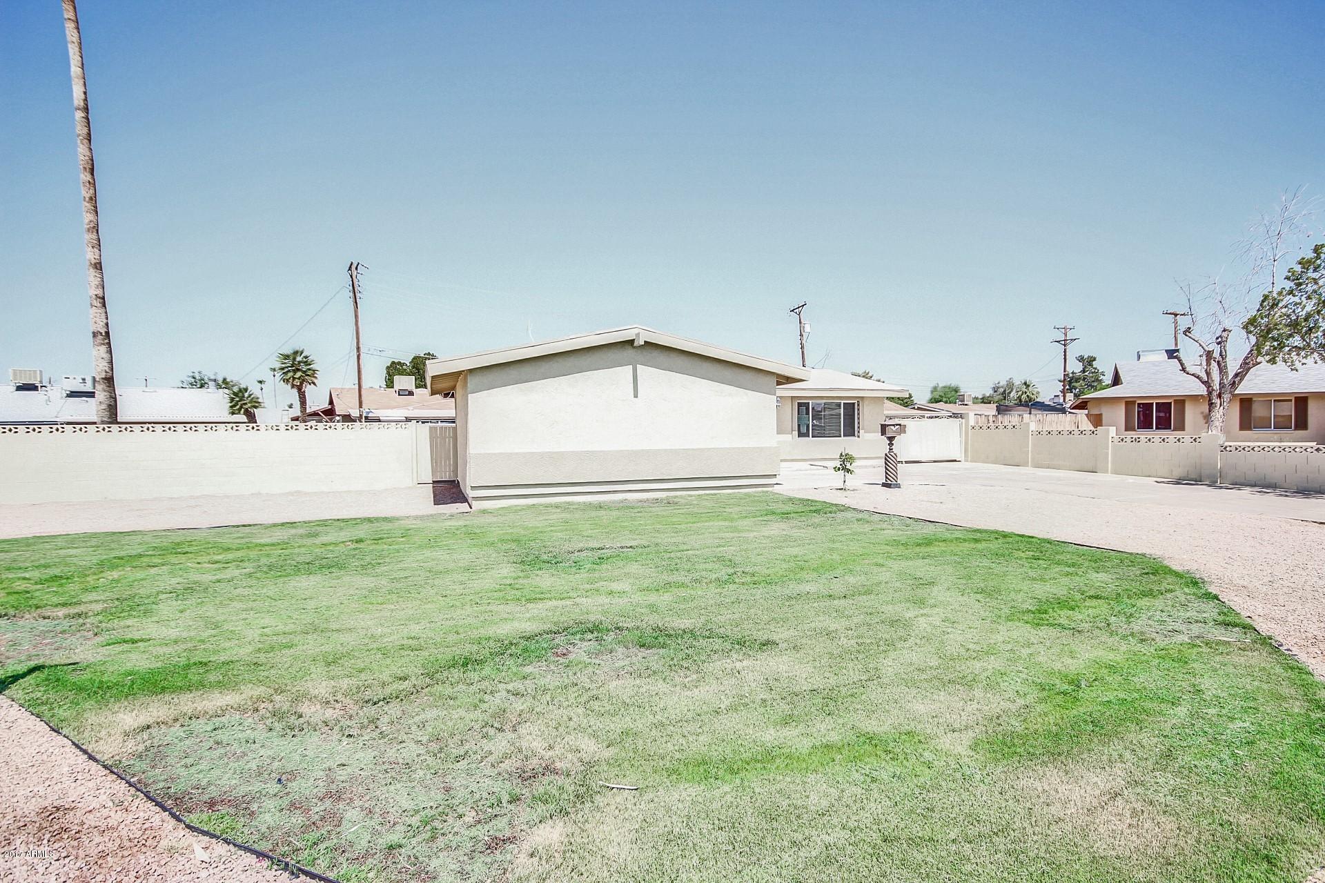 3652 West Ruth Avenue Phoenix, AZ 85051 - Photo 3 of 26 0003-Ruth (7)