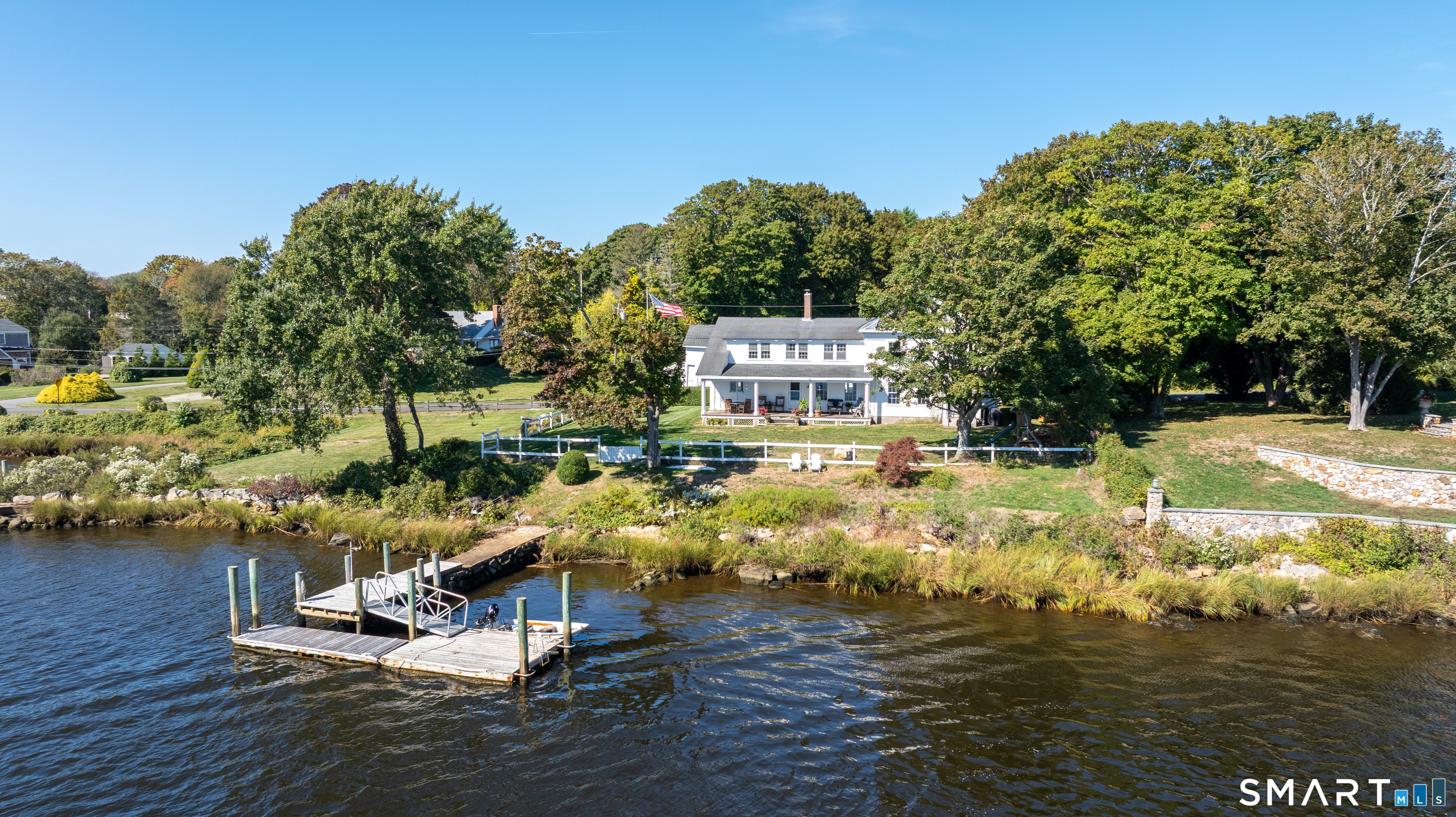 417 River Road Stonington, CT 06379 - Photo 8 of 36 Gallery Image 8