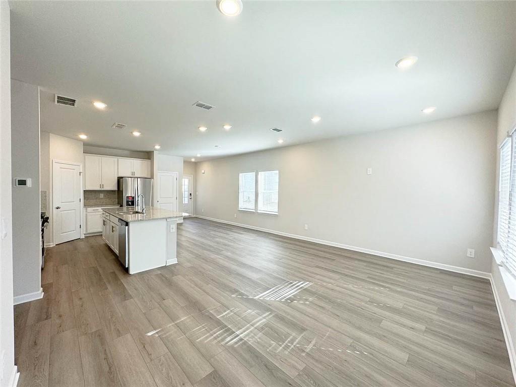 4264 Holland Grv Road Lawrenceville, GA 30044 - Photo 3 of 39