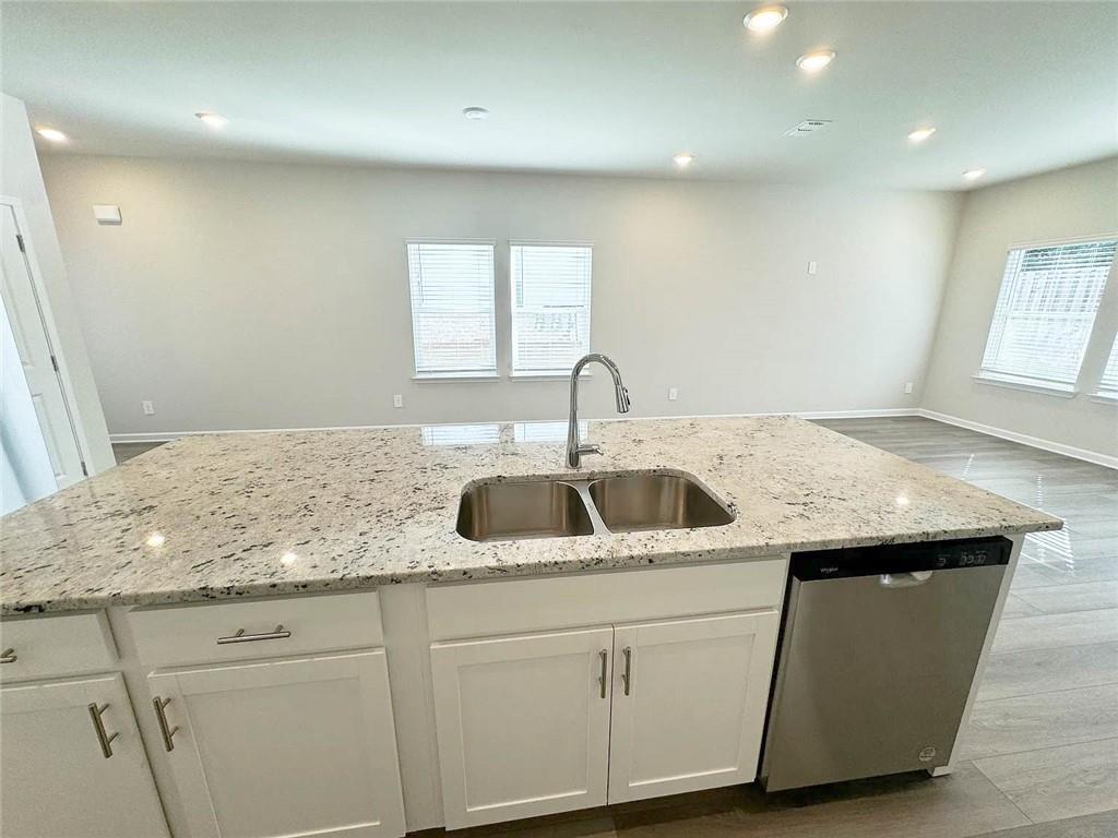 4264 Holland Grv Road Lawrenceville, GA 30044 - Photo 10 of 39