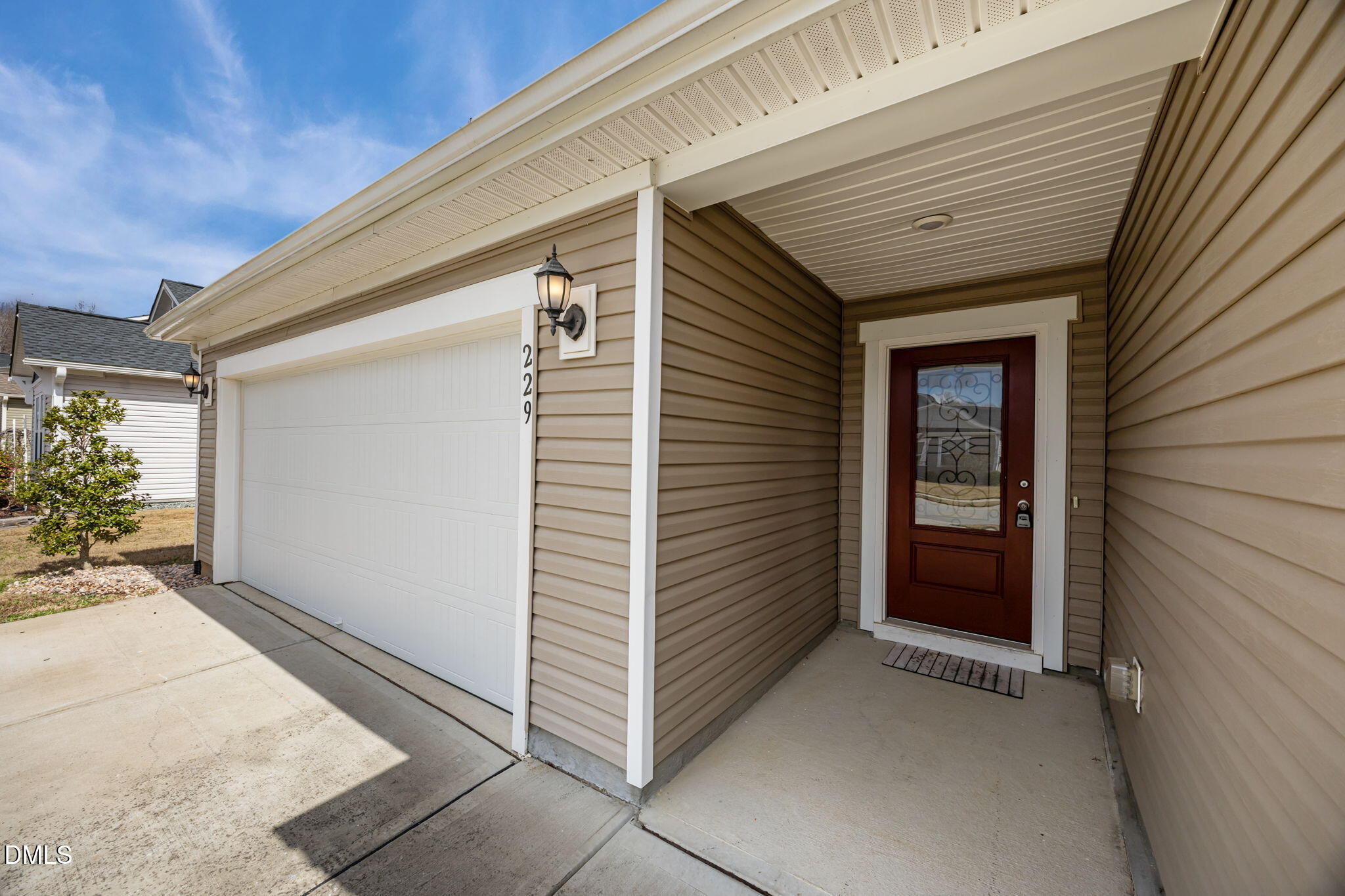 229 Summer Ranch Drive Fuquay-Varina, NC 27526 - Photo 29 of 35 a view of house with hallway