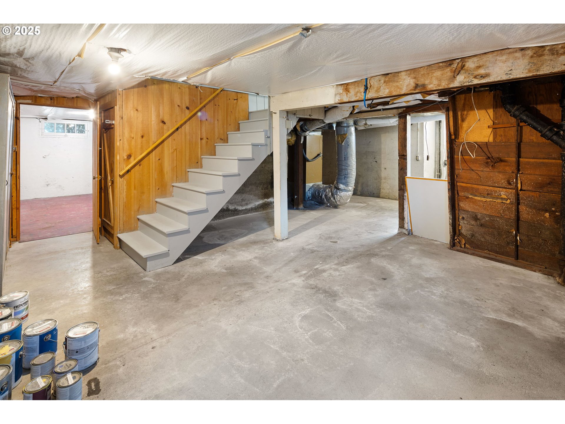 1944 Alder Street Eugene, OR 97405 - Photo 33 of 46 a view of entryway