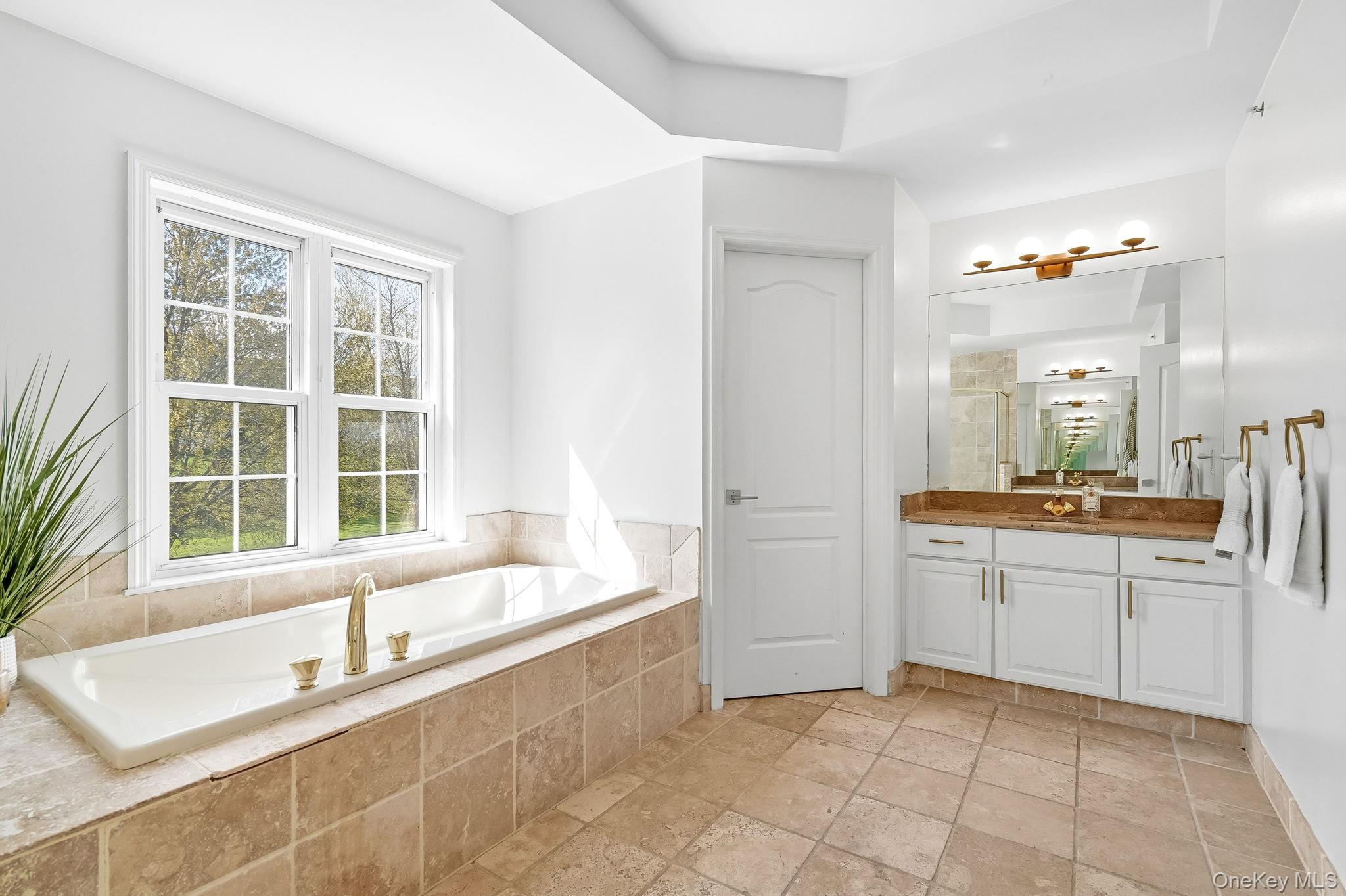 2 Legendary Circle Rye Brook, NY 10573 - Photo 15 of 32