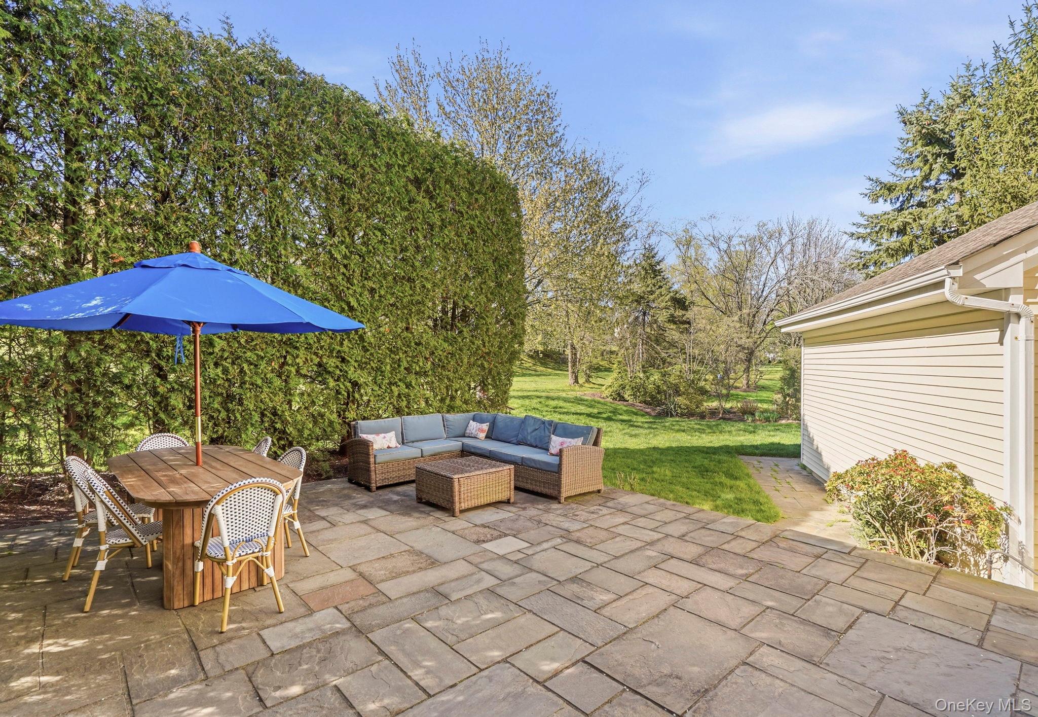 2 Legendary Circle Rye Brook, NY 10573 - Photo 19 of 32 Stone Patio