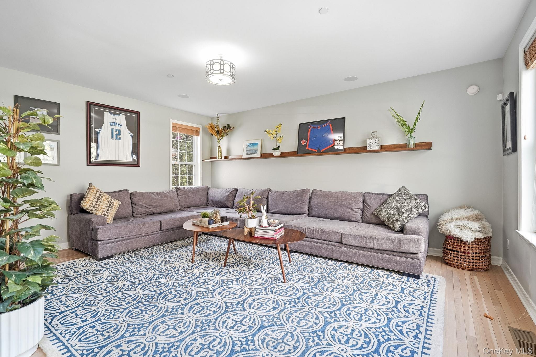 2 Legendary Circle Rye Brook, NY 10573 - Photo 3 of 32 Living room
