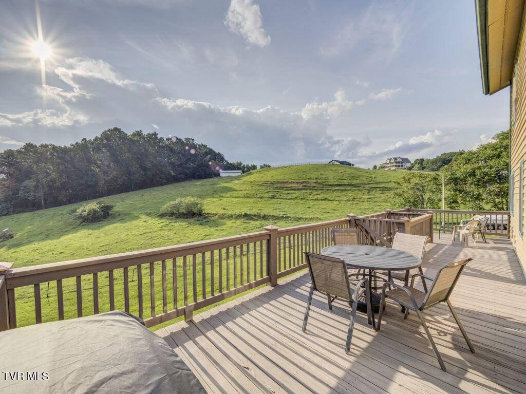 1212 Dry Hill Road Butler, TN 37640 - Photo 11 of 48 11