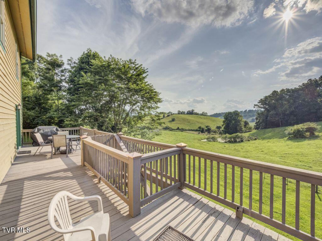 1212 Dry Hill Road Butler, TN 37640 - Photo 15 of 48 15