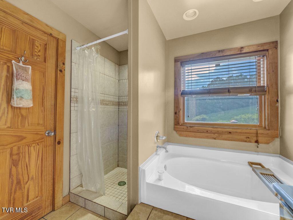 1212 Dry Hill Road Butler, TN 37640 - Photo 27 of 48 27