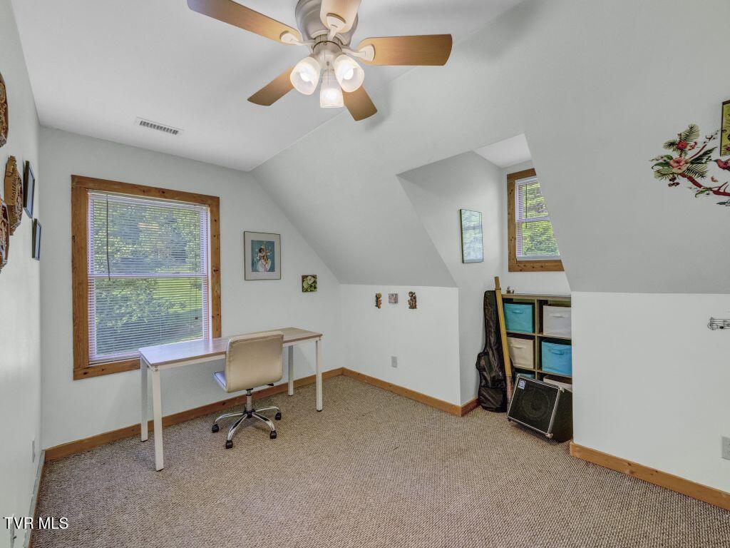 1212 Dry Hill Road Butler, TN 37640 - Photo 37 of 48 38