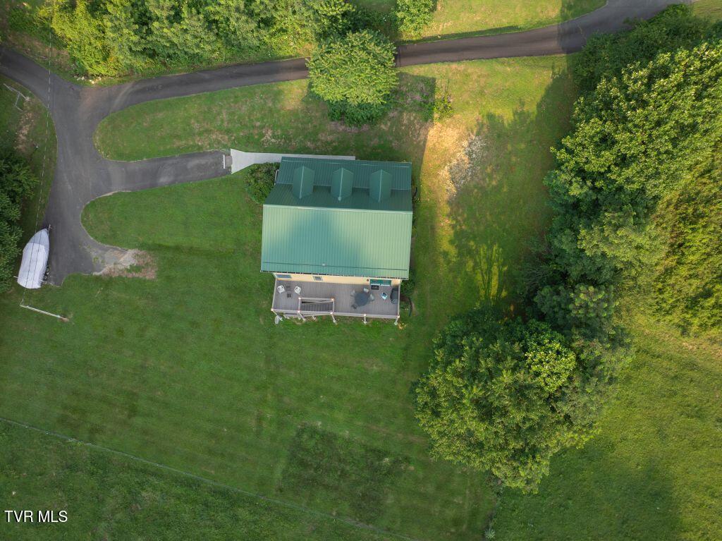 1212 Dry Hill Road Butler, TN 37640 - Photo 45 of 48 46