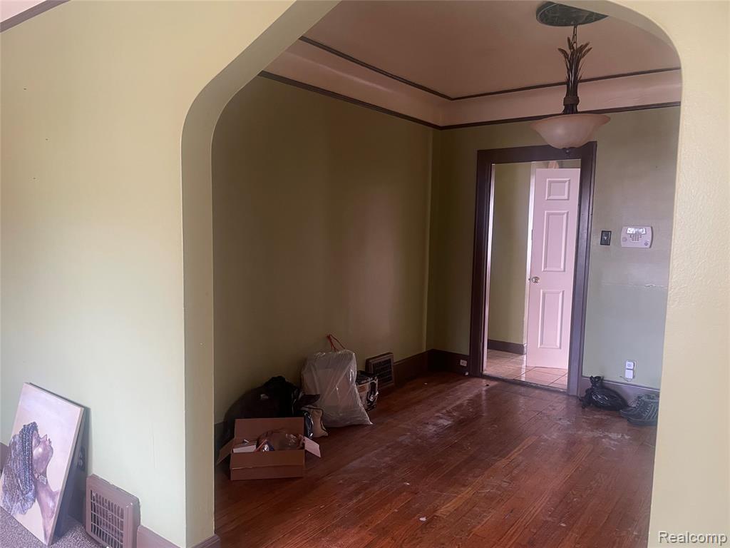 6145 Yorkshire Road Detroit, MI 48224 - Photo 5 of 28