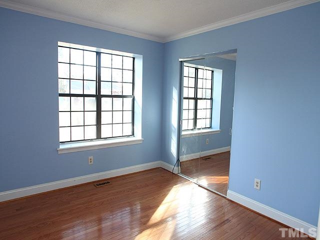 AMPLE SIZE BEDROOM WITH GOOD CLOSET SPACE