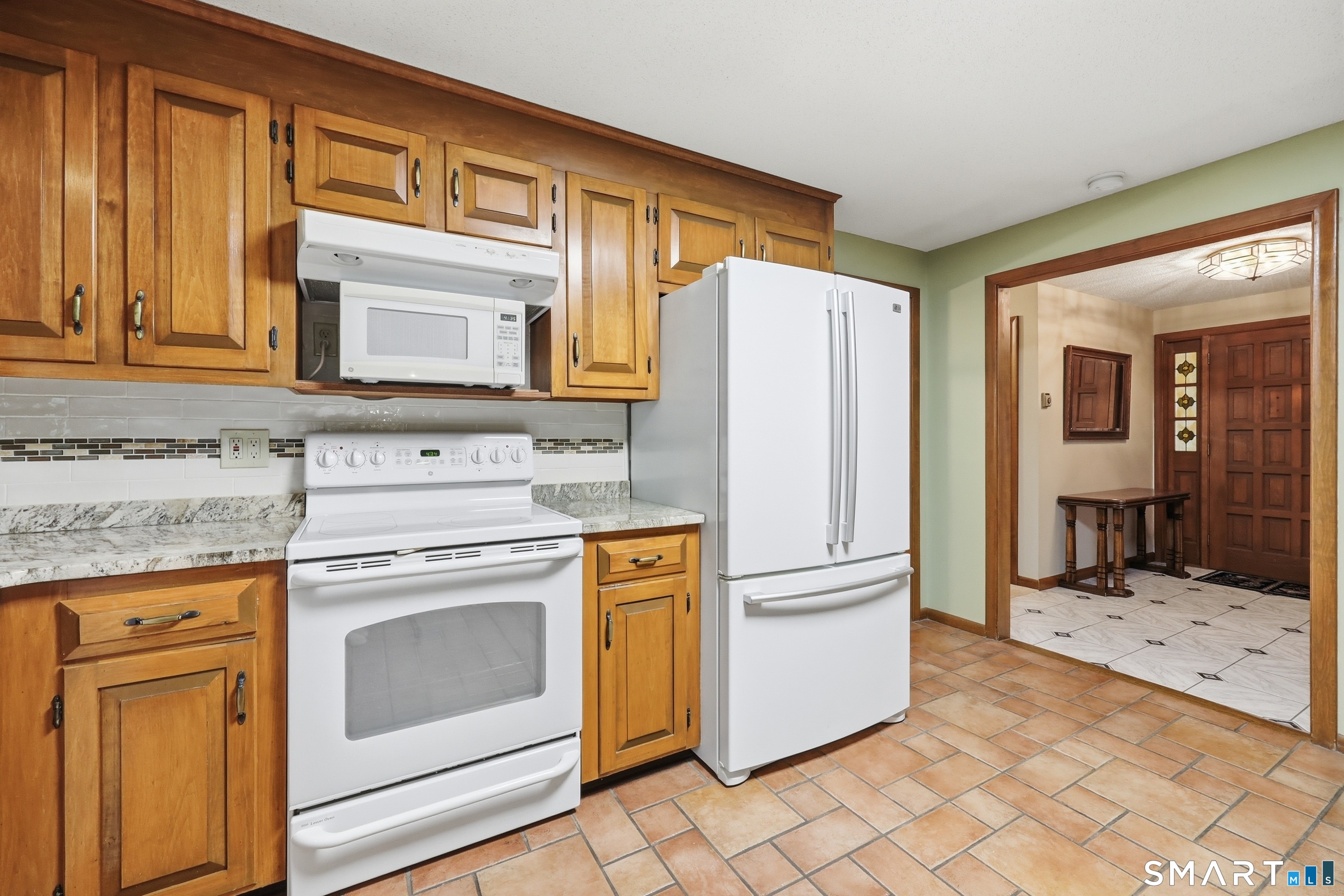 5 Birch Road Bloomfield, CT 06002 - Photo 16 of 37 Gallery Image 16