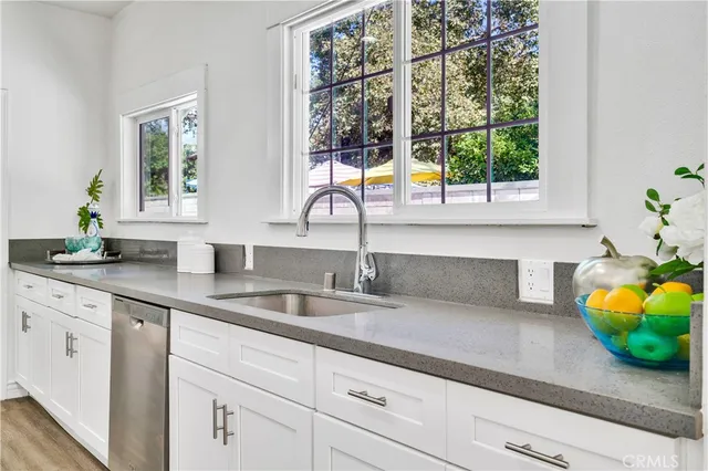 $2,900 | 511-unit 1 Alvarado Street, Redlands, CA 92373