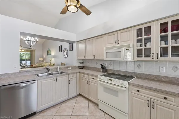 $4,000 | 5778 Greenwood Circle, Naples, FL 34112