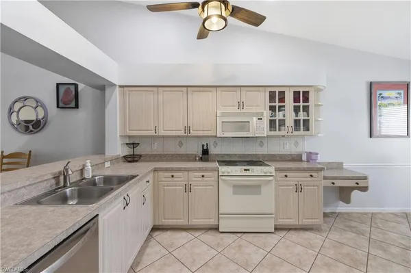 $4,000 | 5778 Greenwood Circle, Naples, FL 34112