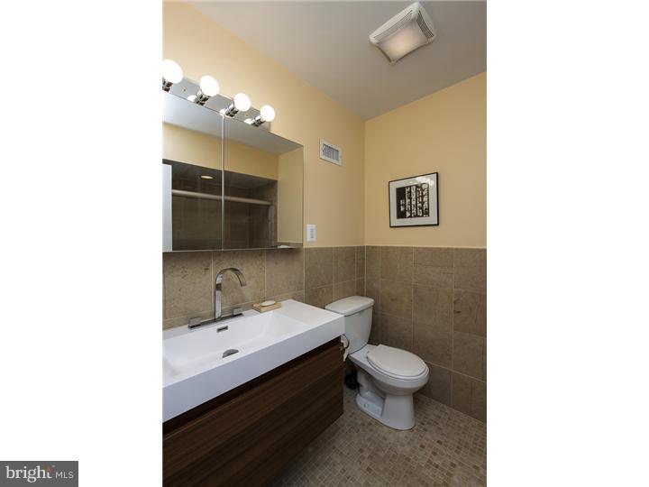506 Addison Street Philadelphia, PA 19147 - Photo 9 of 15 Bathroom