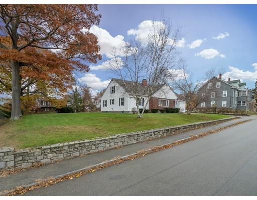33 Harris Street Webster, MA 01570 - Photo 6 of 27 Gallery Image 6