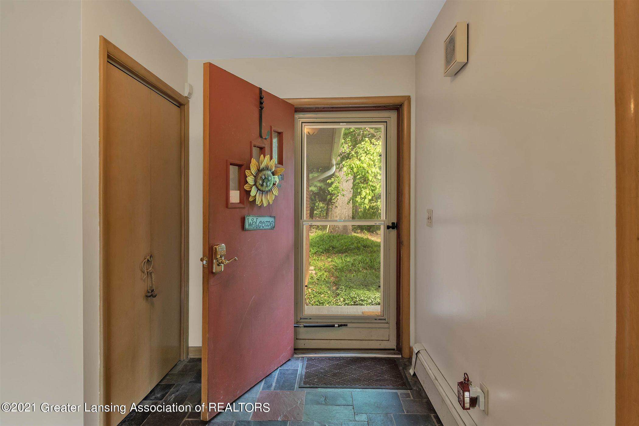262 South Waverly Road Eaton Rapids, MI 48827 - Photo 5 of 54 06-262 S Waverly Rd-WindowStill-Real-Est