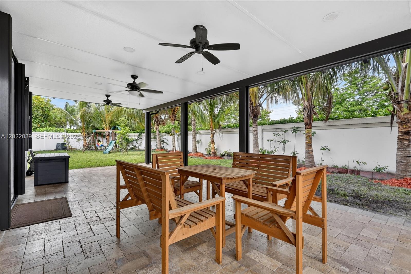 10400 West 35th Way Hialeah, FL 33018 - Photo 34 of 55