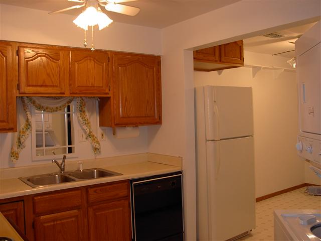 1715 Lincoln Road Bettendorf, IA 52722 - Photo 5 of 12 Gallery Image 5