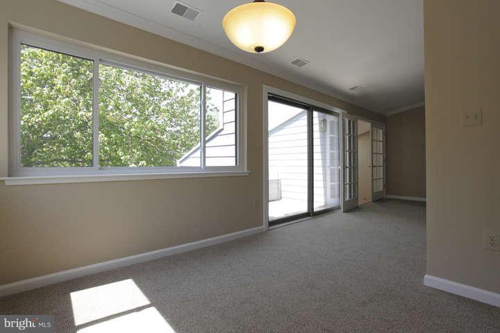 1928 Villaridge Drive, Unit B Reston, VA 20191 - Photo 11 of 18 Dining Room