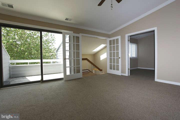 1928 Villaridge Drive, Unit B Reston, VA 20191 - Photo 14 of 18 Interior-Dining/Family Room Alt View