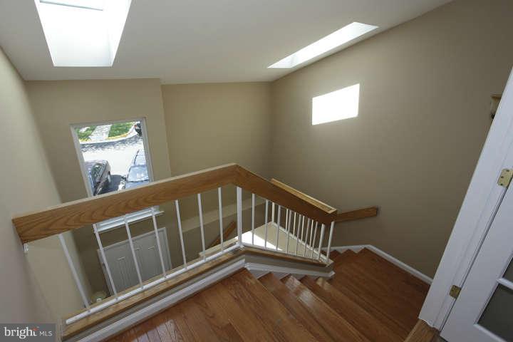1928 Villaridge Drive, Unit B Reston, VA 20191 - Photo 16 of 18 Interior (General)