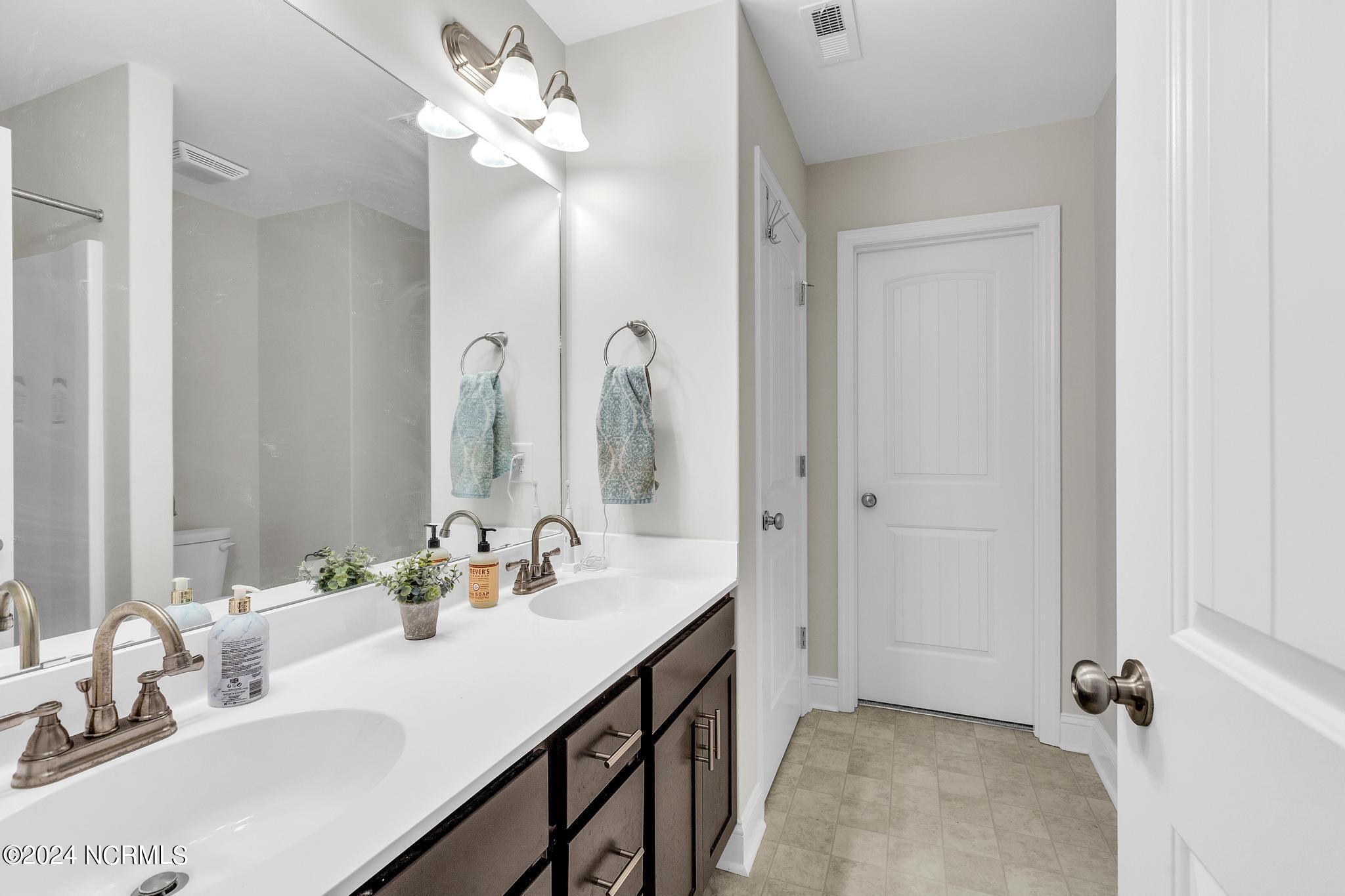 150 Broadleaf Drive Jacksonville, NC 28546 - Photo 17 of 31 IMG_1773