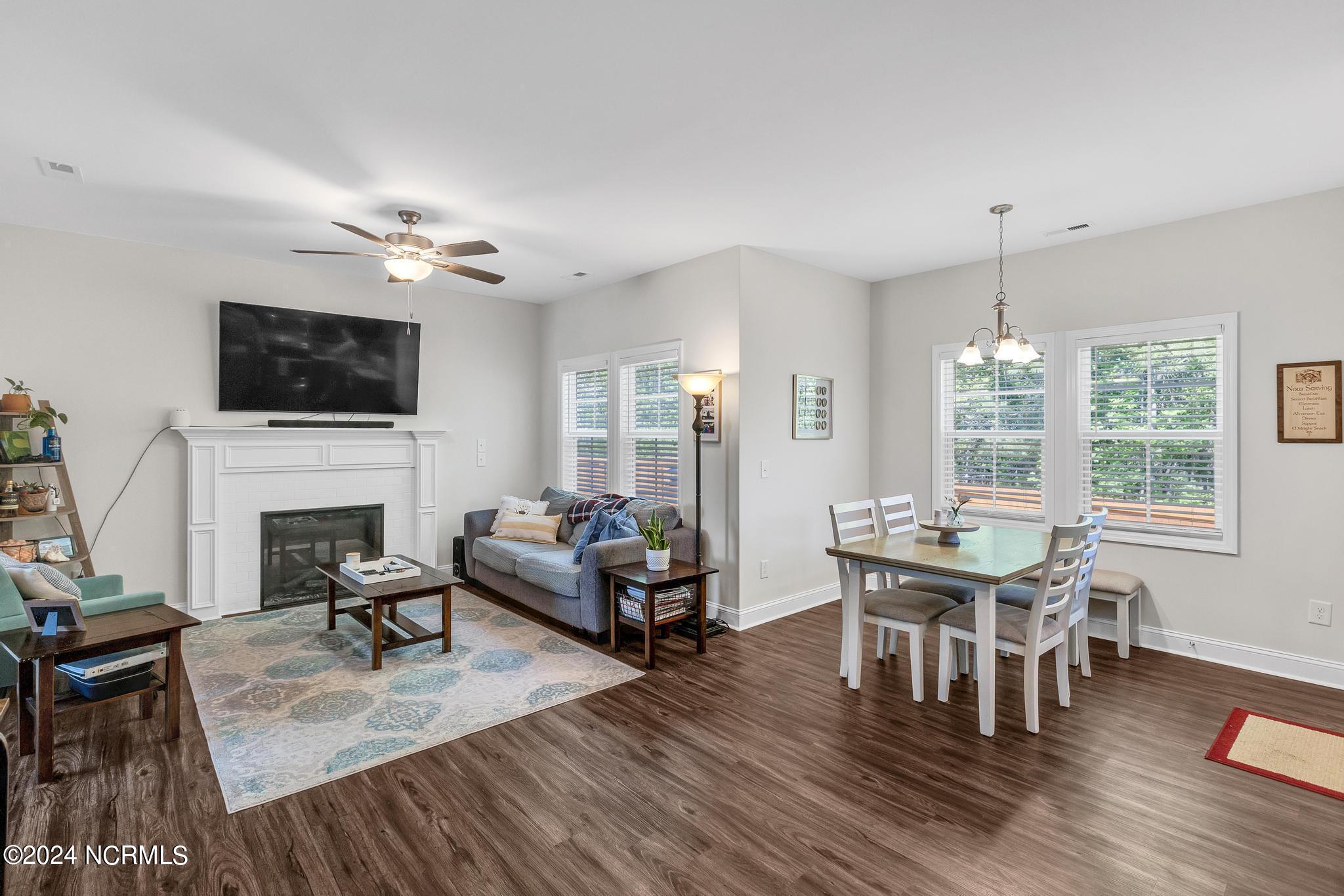 150 Broadleaf Drive Jacksonville, NC 28546 - Photo 7 of 31 IMG_1701