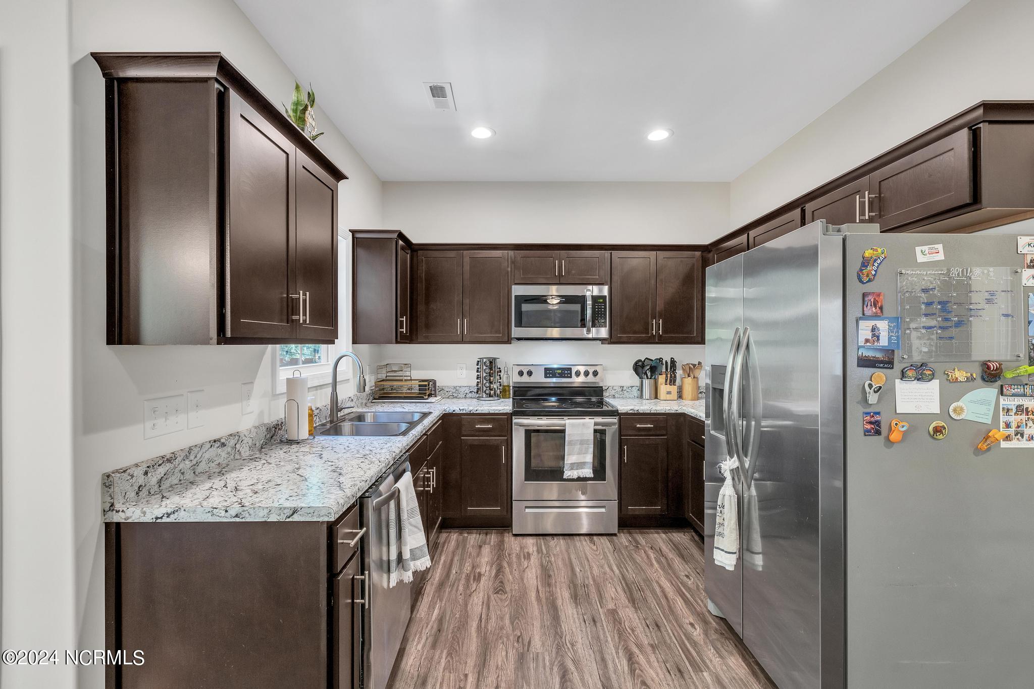 150 Broadleaf Drive Jacksonville, NC 28546 - Photo 10 of 31 IMG_1713