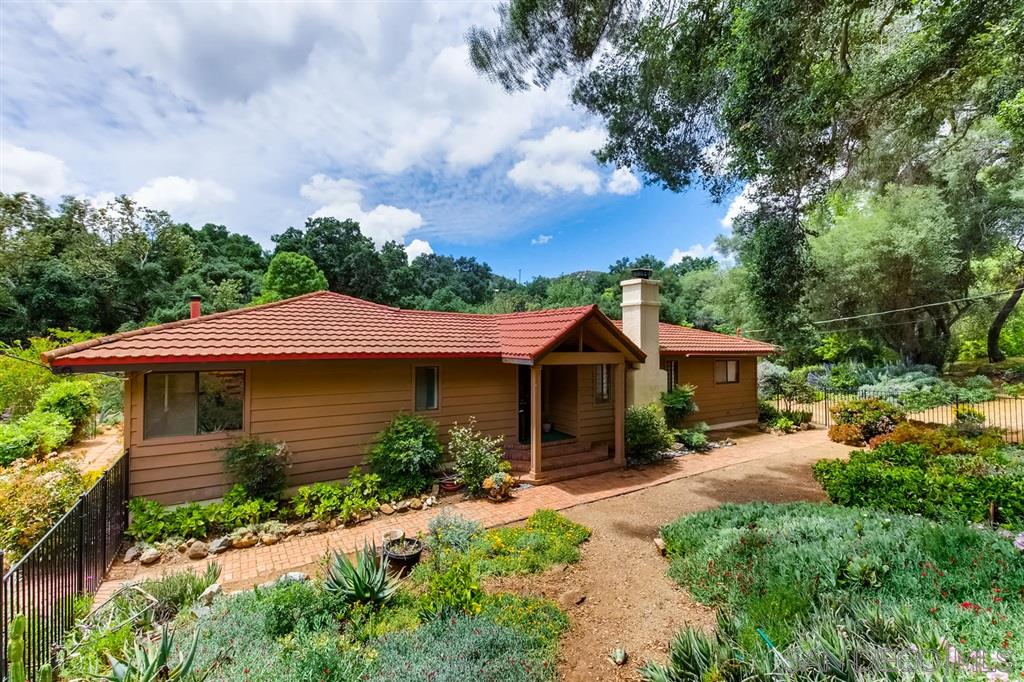 25532 Jesmond Dene Road Escondido, CA 92026 - Photo 1 of 25 Gallery Image 1