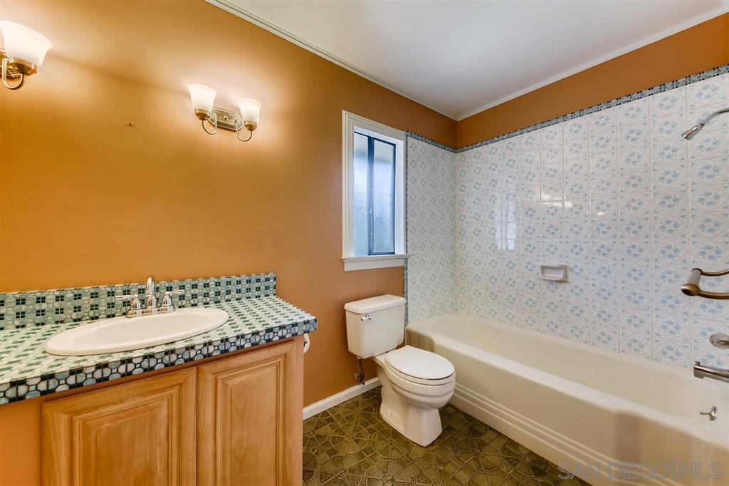 25532 Jesmond Dene Road Escondido, CA 92026 - Photo 13 of 25 Gallery Image 13