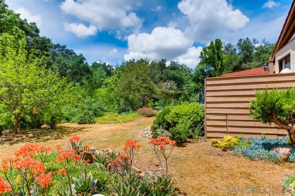 25532 Jesmond Dene Road Escondido, CA 92026 - Photo 19 of 25 Gallery Image 19