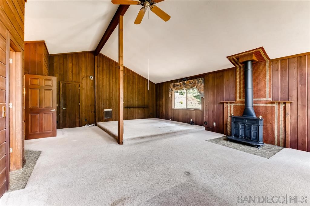 25532 Jesmond Dene Road Escondido, CA 92026 - Photo 9 of 25 Gallery Image 9