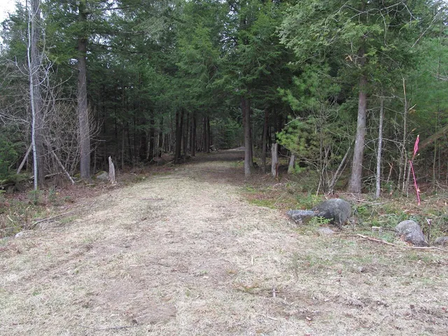 $47,900 | 52 Bradbury Ridge Road, Dixfield, ME 04224