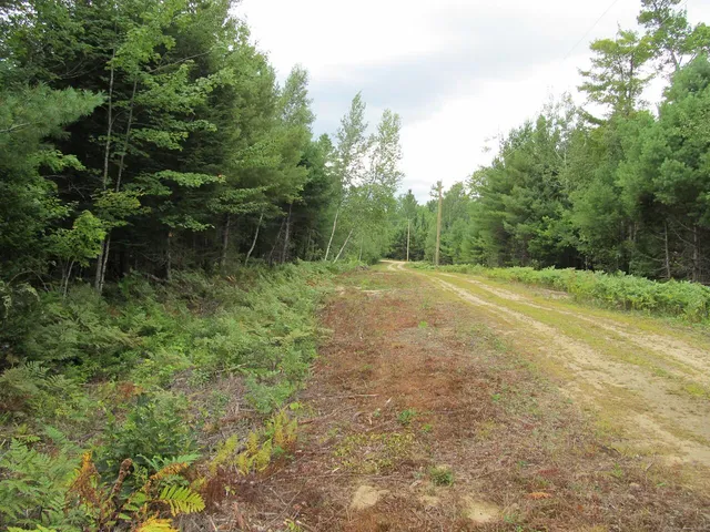 $47,900 | 52 Bradbury Ridge Road, Dixfield, ME 04224