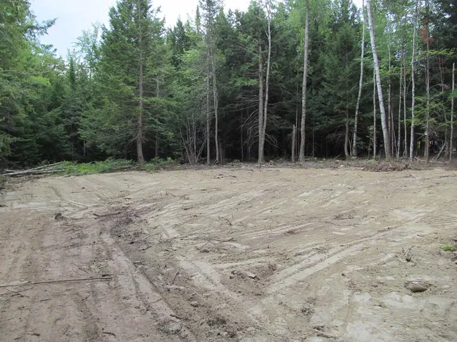 $47,900 | 52 Bradbury Ridge Road, Dixfield, ME 04224